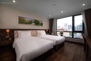 Hillary Hanoi Hotel With Outdoor Swimming Pool