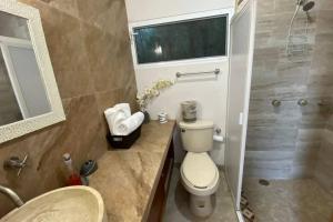 Chacala Arrecifes 3 para 6 con Aire Acondicionado a solo 50 mts de la Playa ARF3