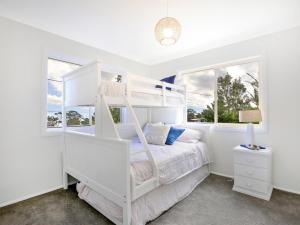 Palms I Pet Friendly I 2 Mins to Beach