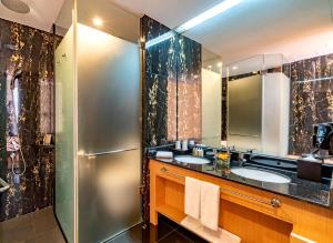 Bay Hotel Ho Chi Minh