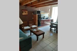 Cave atelier dans ancien domaine viticole