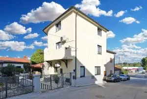 Apartments Jadranka 1279 - Pomer