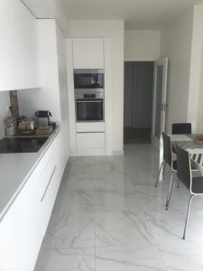 Feel like your home modern apartment next to expo