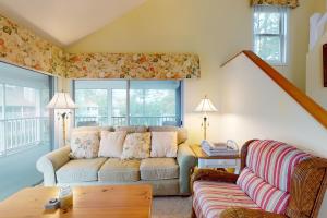 Two Bedroom Apartment  room in Sea Colony - 13005 Tall Pines