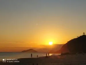 Aveiro Suítes Boiçucanga Frente ao Mar - 博西坎加
