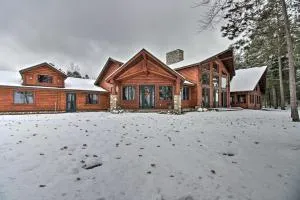 Expansive Ruth Lake Home with Dock, Fire Pit and Beach - Longville