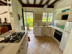 Maisons de vacances Cottage with a big idyllic garden at the lake : photos des chambres