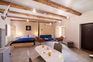 New Historical Museum Apartment - 3hvězdičkové hotely ve městě Charkov