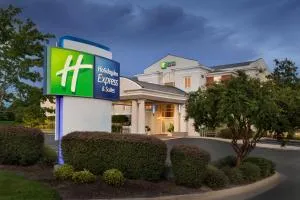 Holiday Inn Express Hotel & Suites Auburn - University Area by IHG - Hurtsboro