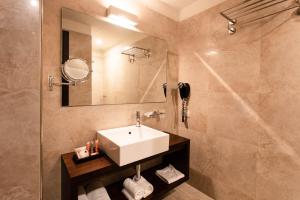 King Suite with Spa Bath