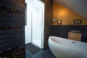 B&B / Chambres d'hotes Le jardin des 4 saisons : photos des chambres