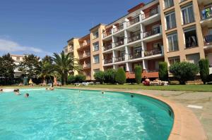 Aptos. Comte D´Empuries