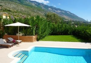 Lourdata Villa Sleeps 5 with Pool and Air Con Kefalloniá Greece