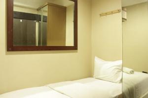 Well Appointed & Stylish 2BR at Jarrdin Cihampelas Apartment By Travelio