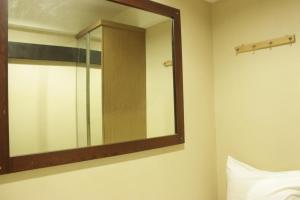 Well Appointed & Stylish 2BR at Jarrdin Cihampelas Apartment By Travelio