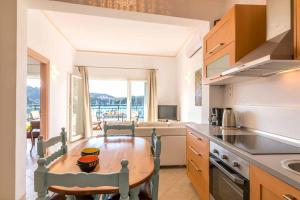 Lakka Seaview Apartments by Konnect