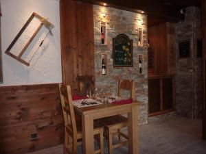 Hotels Les Glieres - Champagny-en-Vanoise : photos des chambres