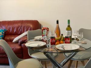 Octagon Apartment 3