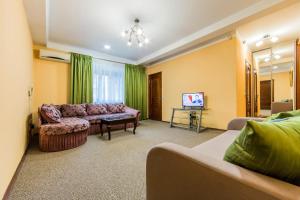 2к квартира біля Олімпійського, Центр