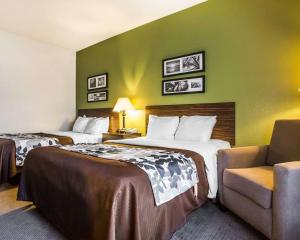 Queen Room with Two Queen Beds - Non-Smoking room in Sleep Inn & Suites Wisconsin Rapids