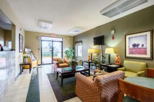 Econo Lodge Athens I-65