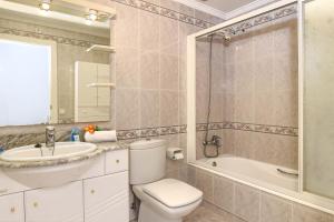 Poolbeach V by Aguilarent