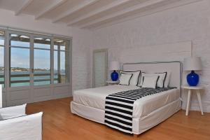 Elegant Paros Villa Superior Villa Sea Views Stunning Property Santa Maria Paros Greece