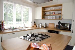 Hollicarrs - Woodland Lodge