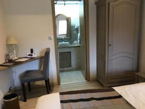 Hotels Logis Hotel Oasis : photos des chambres