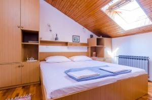 Apartment and Room Cicko