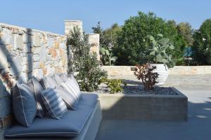 Elegant Paros Villa Honeymoon Villa Outdoor Hot Tub Sea View Santa Maria Paros Greece