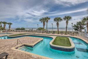 Apartment room in Beachfront Resort Ocean View Near Boardwalk