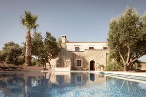 The Quintessential Cretan Villa