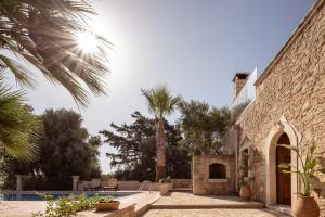 The Quintessential Cretan Villa