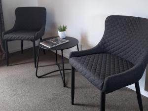 *** LAKE VILLA 467 ***