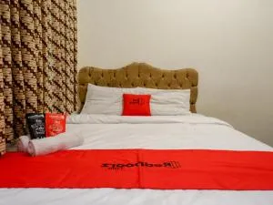 RedDoorz near Tugu Yogyakarta - Jetis