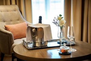 Romantic Offer room in Hospes Palacio de Arenales & Spa