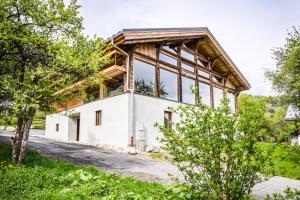 Chalets Chalet Leandre : photos des chambres