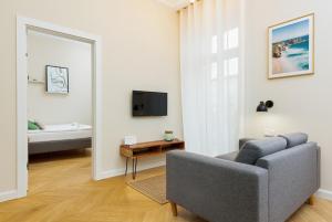 Apartments Warsaw Targowa by Renters