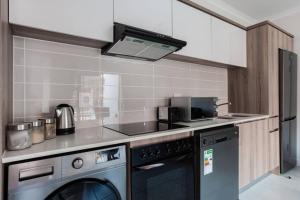 Alimama Spaces: The Chelseas Blyde