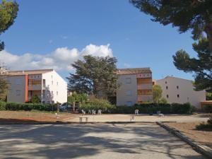 Appartements Apartment Hameau de Provence-1 by Interhome : photos des chambres