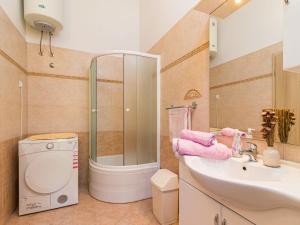 Holiday Home Lara by Interhome 