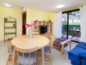 Apartment Escorxador by Interhome