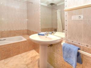 Apartment Villa Cordoba-2 by Interhome