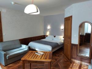 Hotels Hotel La Montagne Fleurie : photos des chambres