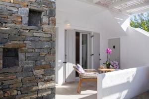 Corina Studios-Apartments Paros Greece