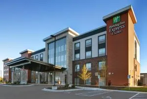 Holiday Inn Express & Suites - Milwaukee - Brookfield by IHG - Delafield