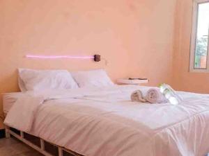 Artayya Puri 2 near Alun Alun Caruban Mitra RedDoorz - 2hvězdičkové hotely ve městě Madiun