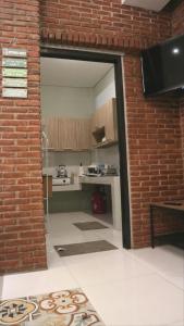 SaBi Guest House - Strategic Family -married couples only- Hostel in Prawirotaman