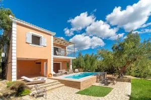 Schiza Houses - Foinikounda